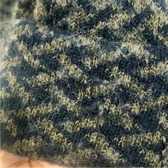 Tahari Gray& Navy Wool Cowl Neck Cardigan with Textured Design small - Picture 10 of 11